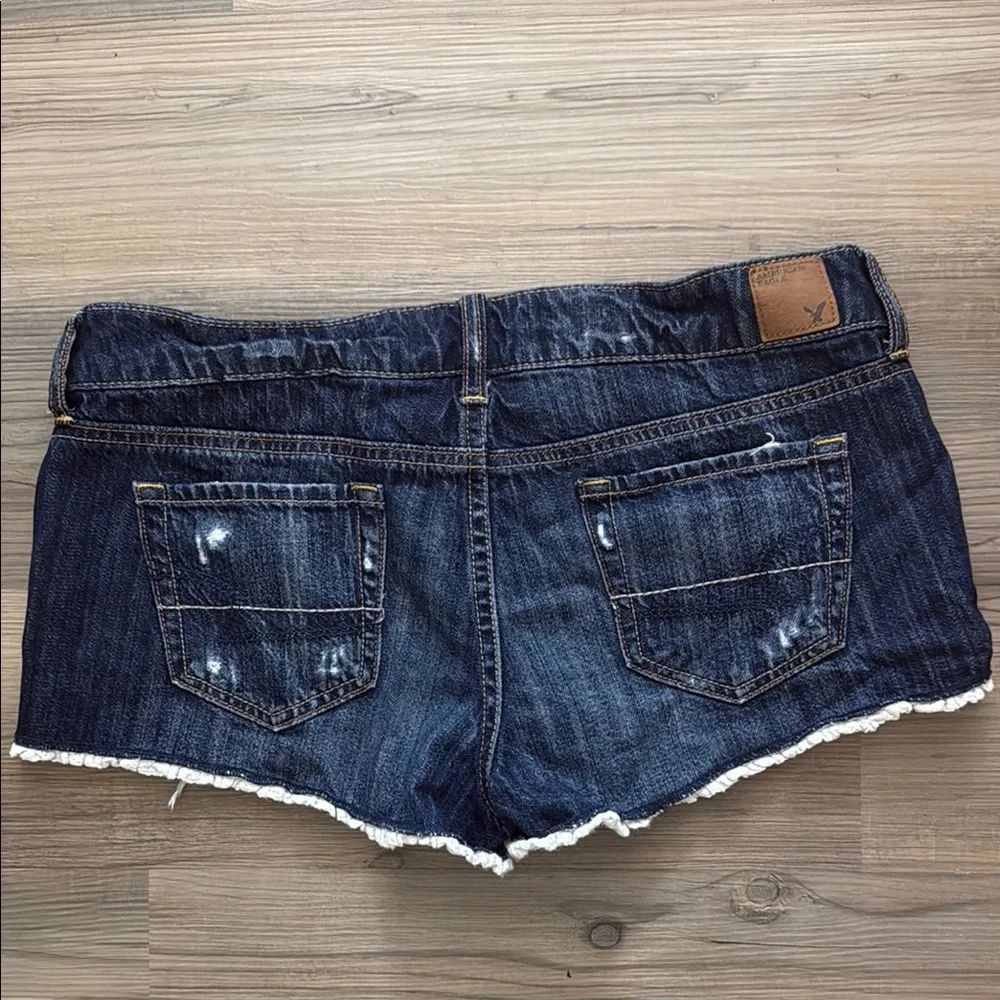 American Eagle Outfitters Blue Distressed Jean Shorts - Picture 2 of 2
